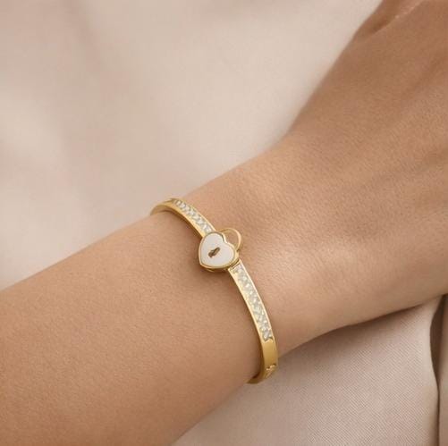 Heart Lock Detail Bangle Bracelet