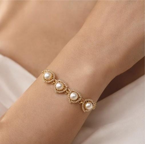 Gold Pearl Heart Chain Bracelet