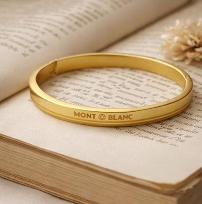 Blanc Engraved Bangle Bracelet