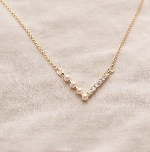 V-Shaped Pearl and Stone Pendant Necklace
