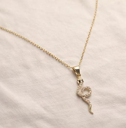 Snake Design Stone Pendant Necklace