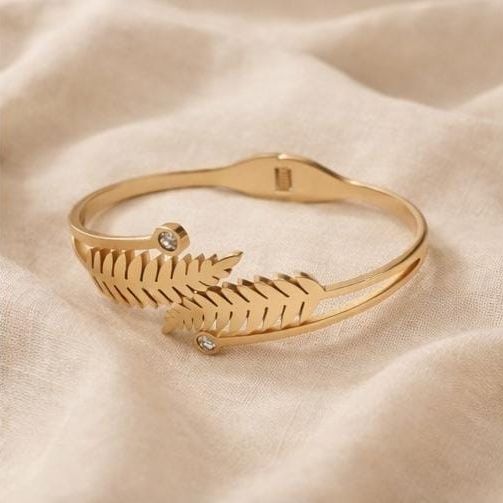 Anti-Tarnish Leaf Design Bracelet