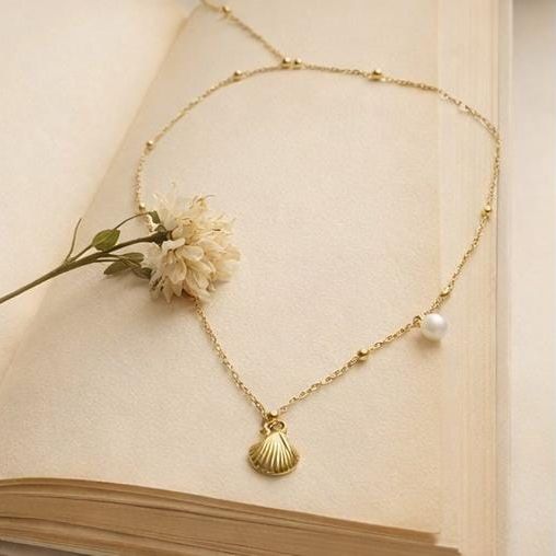 Anti-Tarnish Shell and Pearl Pendent Necklace