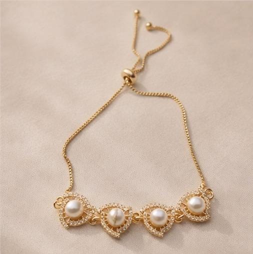 Gold Pearl Heart Chain Bracelet