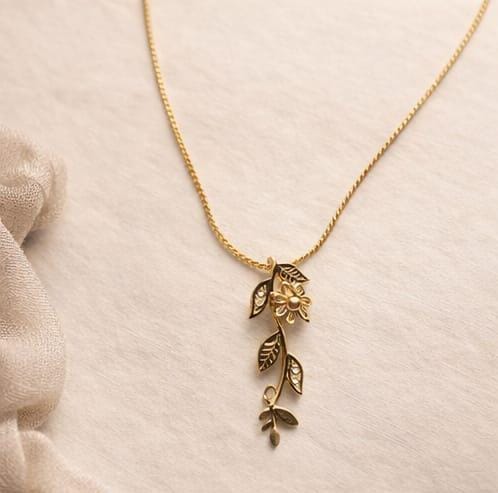 Floral Leaf Drop Pendant Necklace