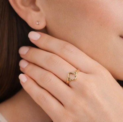 Adjustable Clover Outline Ring